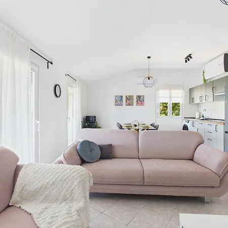 Jan Apartman Banjole
