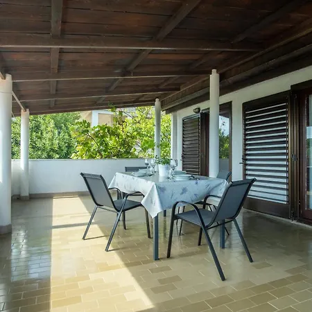 Jan Lägenhet Banjole